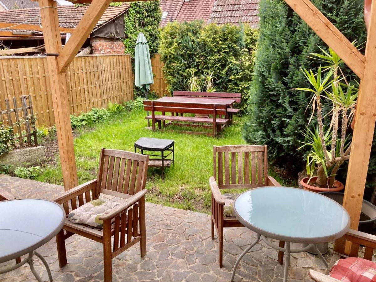 Penzion U Thuje Třeboň Extérieur photo