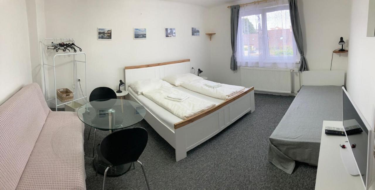 Penzion U Thuje Třeboň Extérieur photo