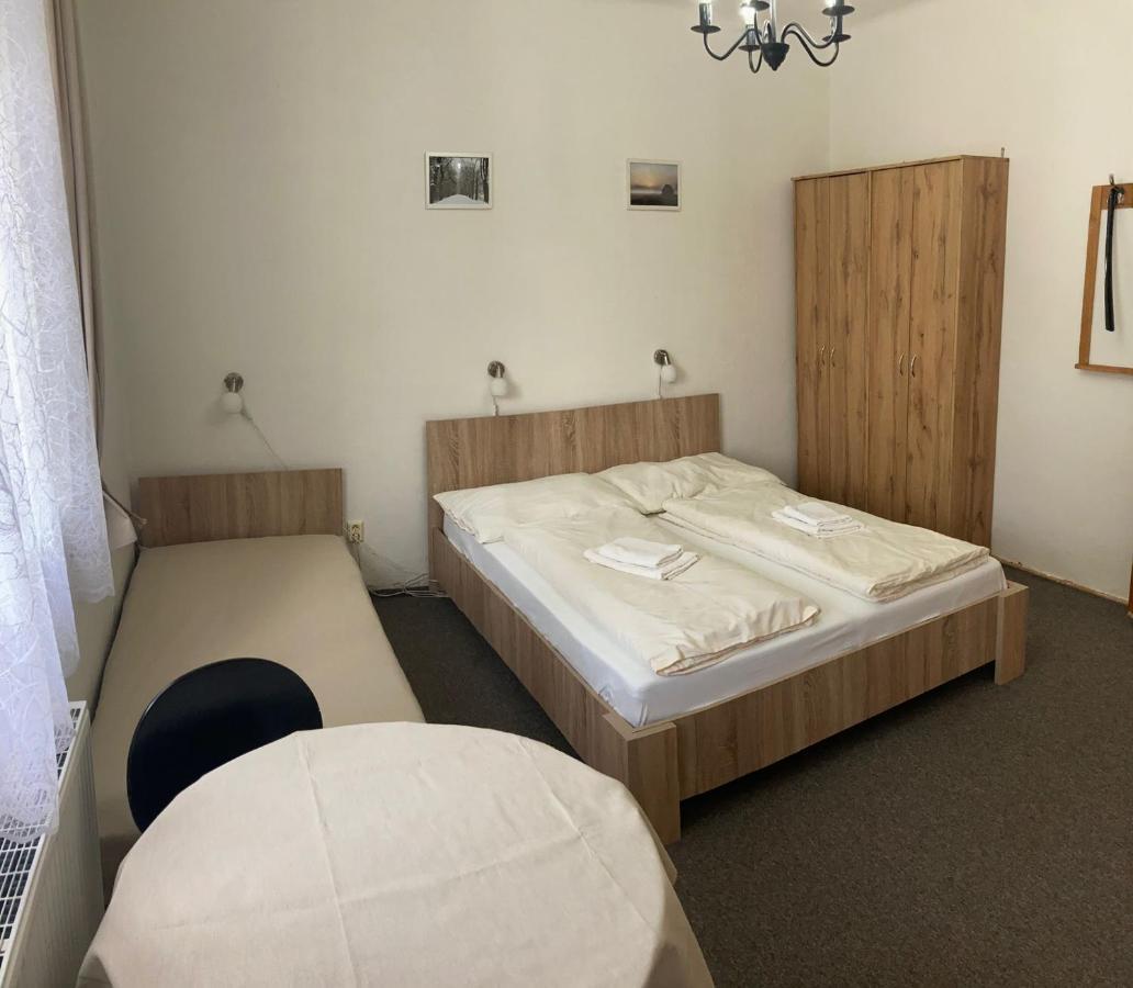 Penzion U Thuje Třeboň Extérieur photo