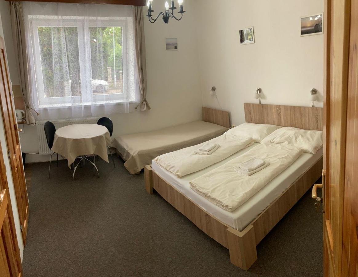 Penzion U Thuje Třeboň Extérieur photo